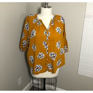 Plus Size Floral Blouse